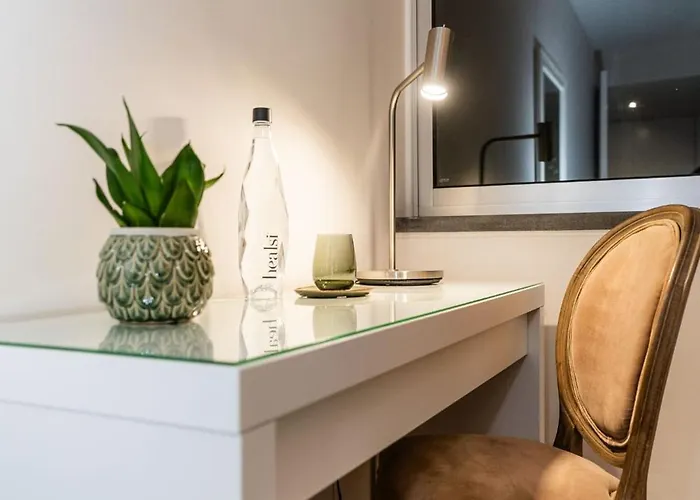 Luxus Charming דירה *